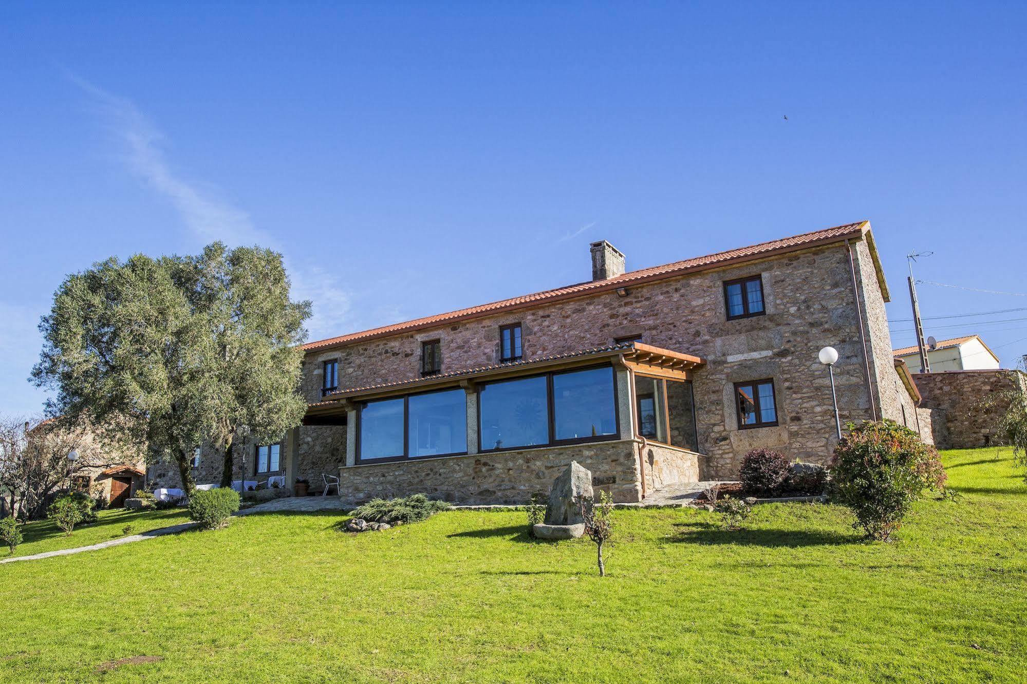 Гостьовий будинок Casa Castineira Мушія Екстер'єр фото